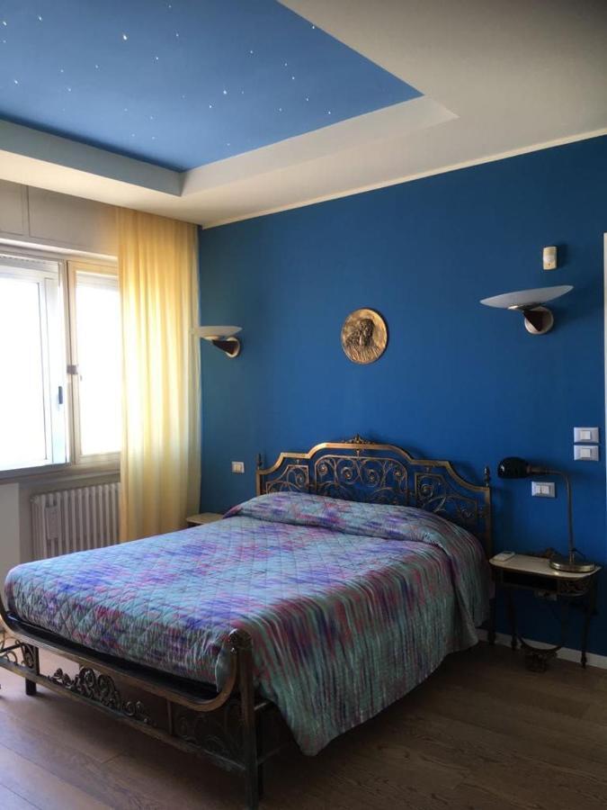 Appartamento Fronte Mare Rimini Exteriör bild